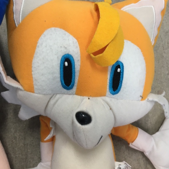 $25 ONE DAY ONLY ⬅️⬅️⬅️⬅️Two Sonic and Tails Large Plushies - Picture 8 of 12